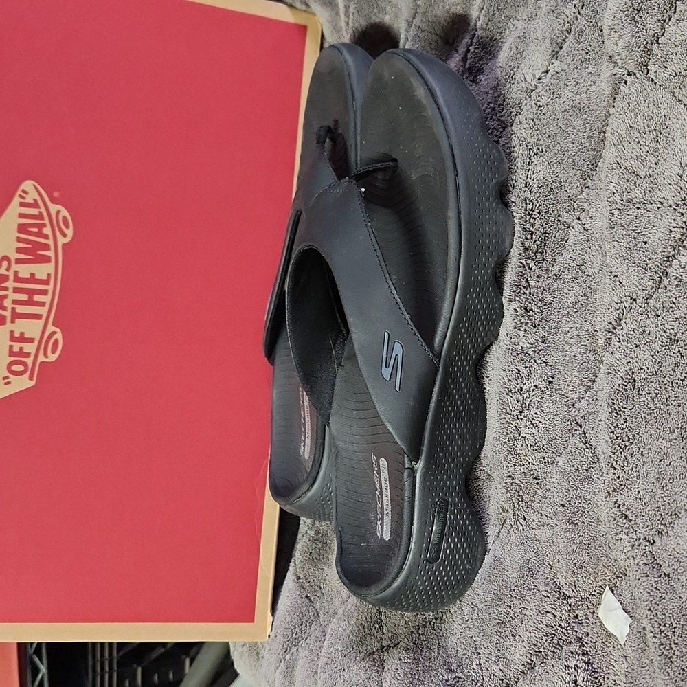 Skechers massage fit